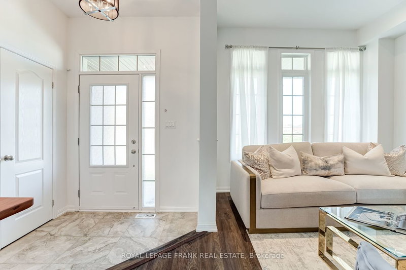 10 Drayton Ave, Ajax, L1T 0N9 | Image 3