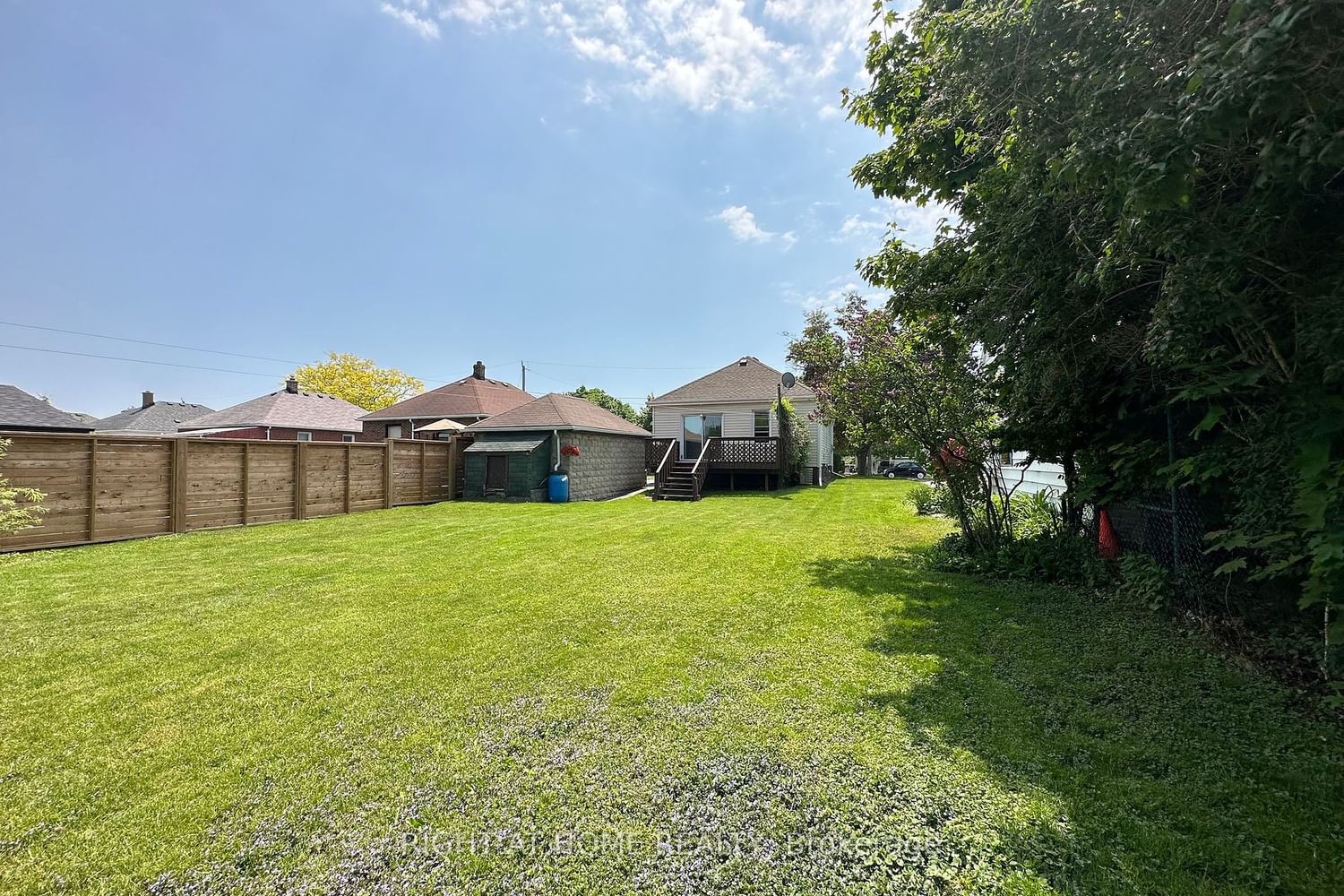 Listing Image 7