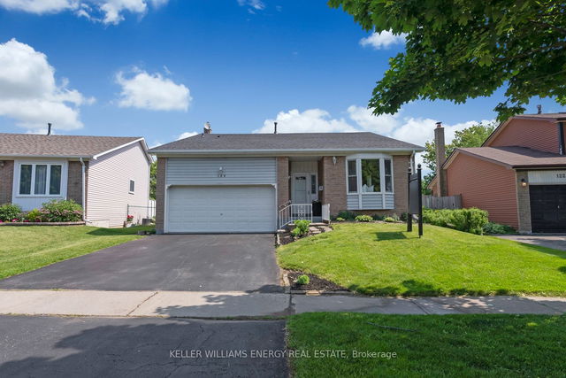 124 Roser Crescent
