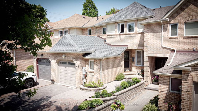 40 Davies Crescent
