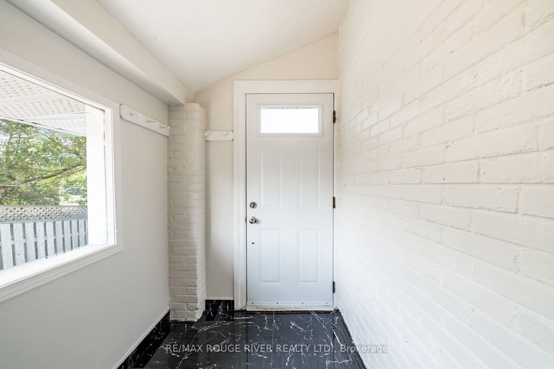 513 Ritson Rd N, Oshawa, L1G 5R4 | Image 3