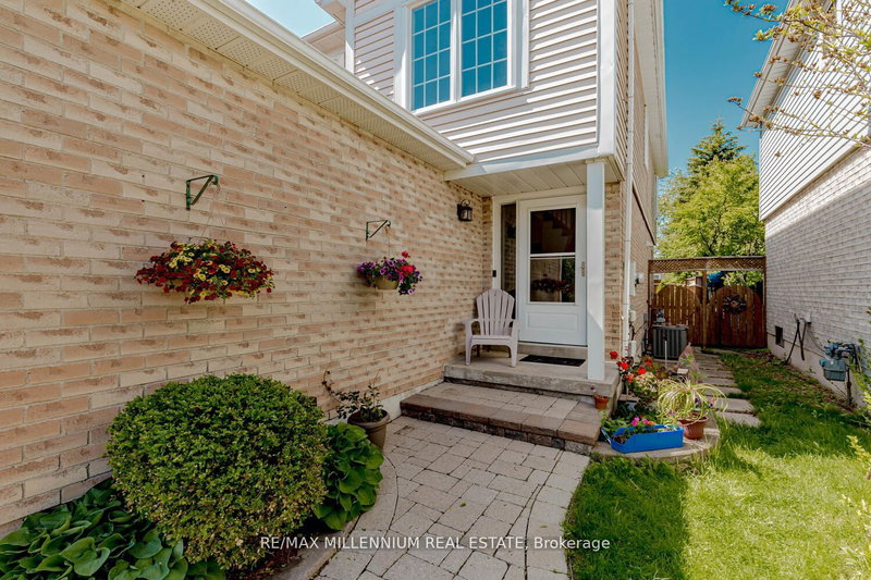 1280 Andover Dr, Oshawa, L1K 2K3 | Image 3