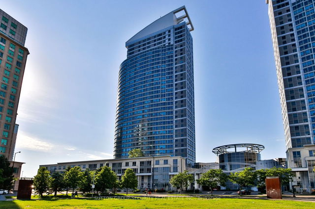 2003 - 36 Lee Centre Drive