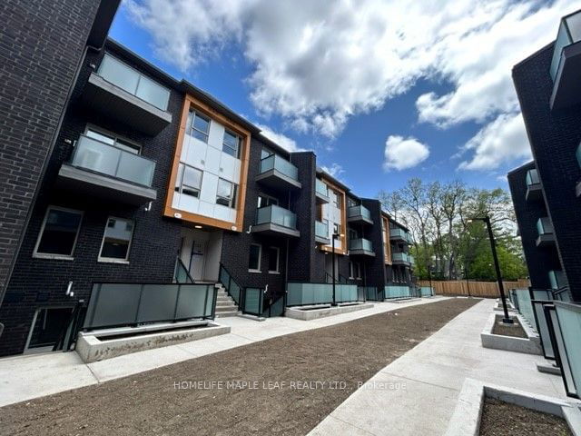 426 - 2789 Eglinton Avenue