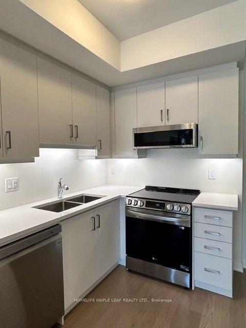 426 - 2789 Eglinton Avenue