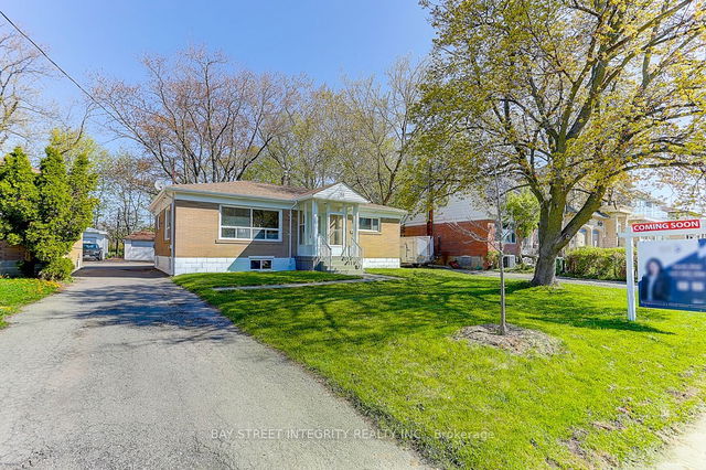 20 RURAL Avenue