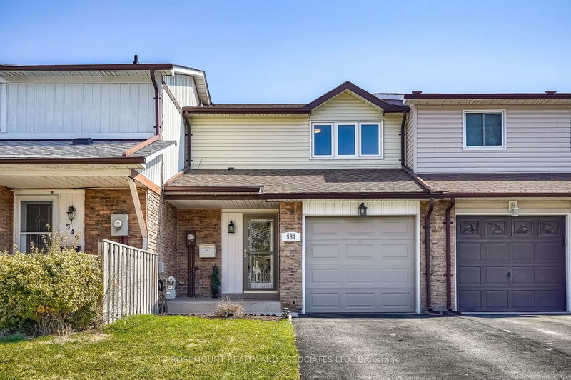 551 Dorchester Dr, Oshawa, L1J 6L3 | Image 2