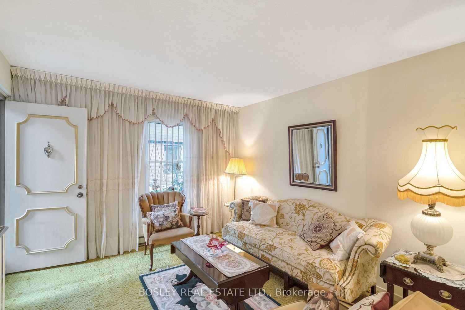 Listing Image 3