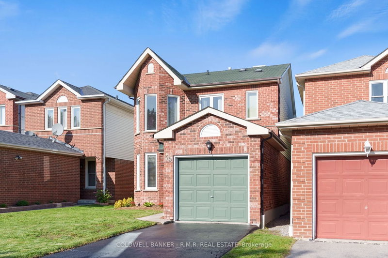 35 Teddington Cres, Whitby, L1R 1S5 | Image 2