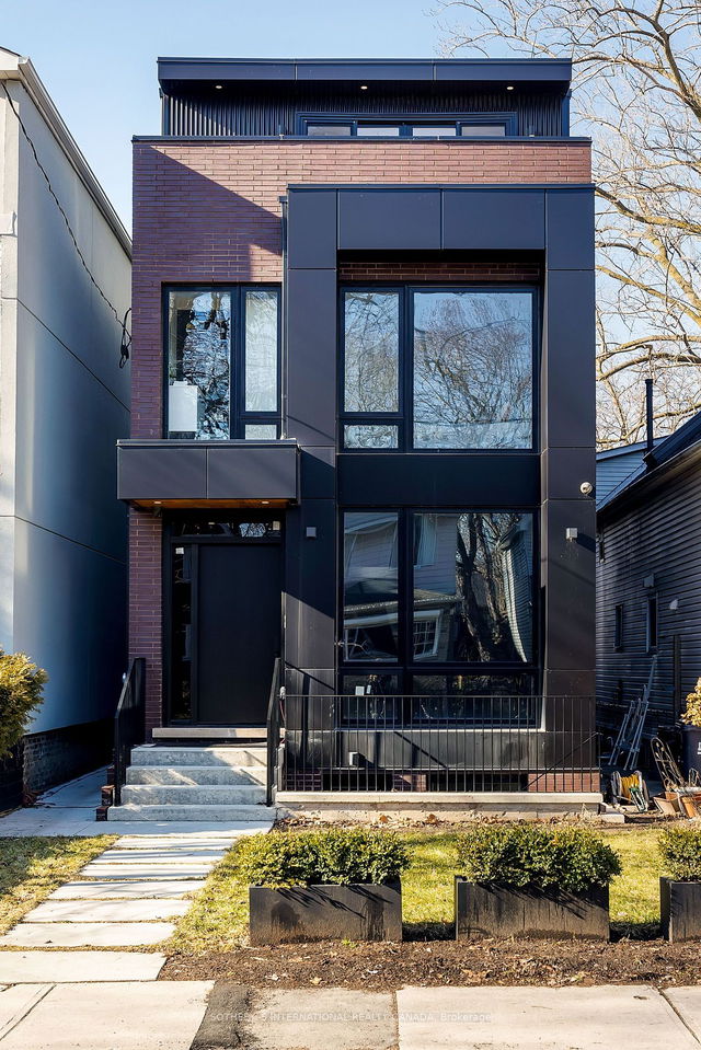 34 Hastings Avenue