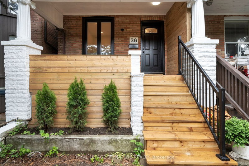 36 Tennis Cres, Toronto, M4K 1J3 | Image 2