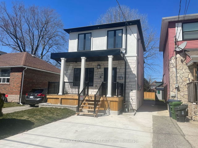 43 Everett Crescent