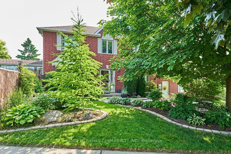 41 Apple Blossom Blvd, Clarington, L1C 4L9 | Image 3