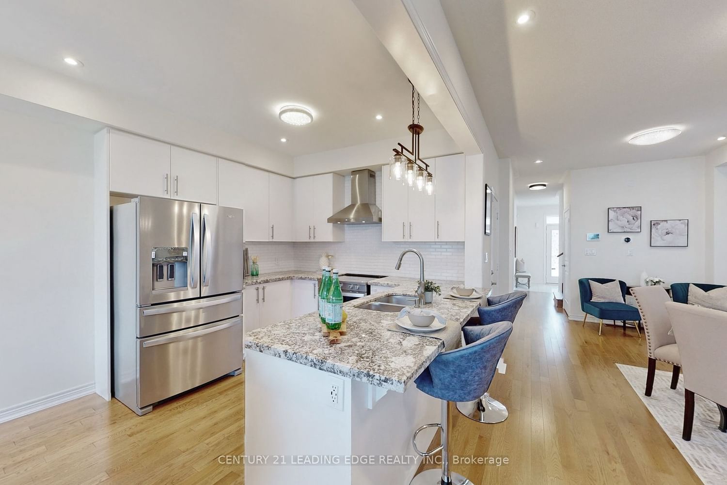 Listing Image 13