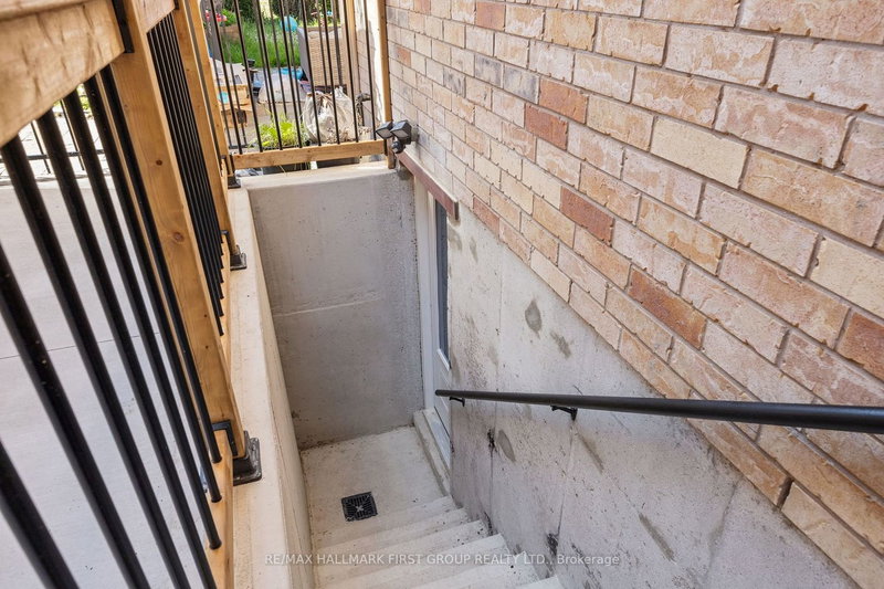 Bsmt - 4 Oceanpearl Cres, Whitby, L1N 0C2 | Image 3