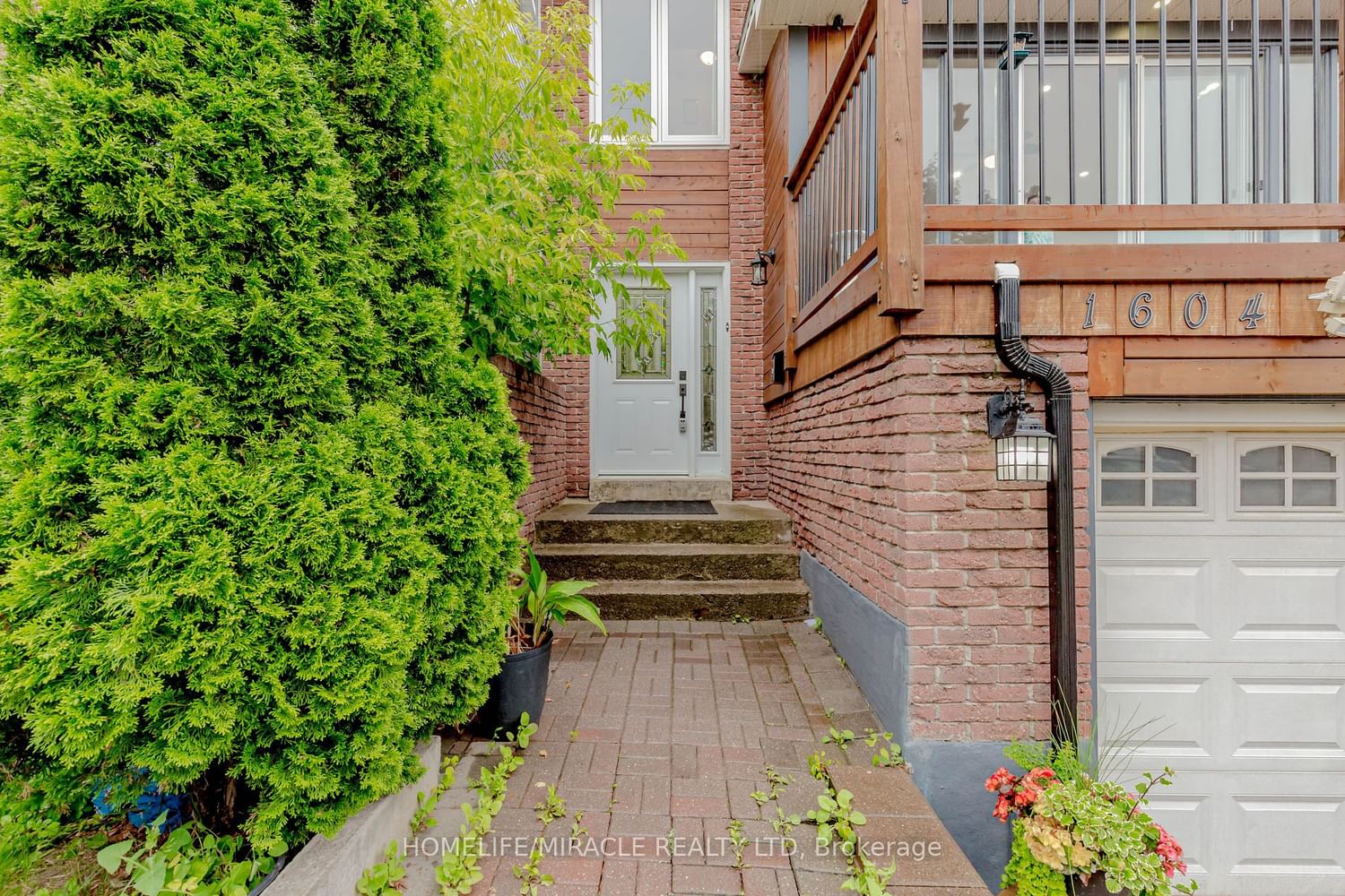 Listing Image 3