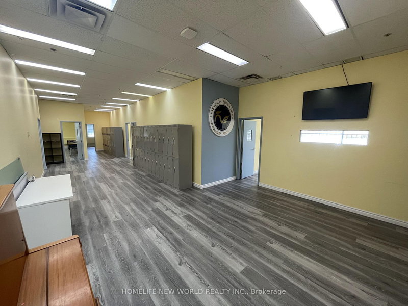 104 - 41 Metropolitan Rd, Toronto, M1R 2T5 | Image 3