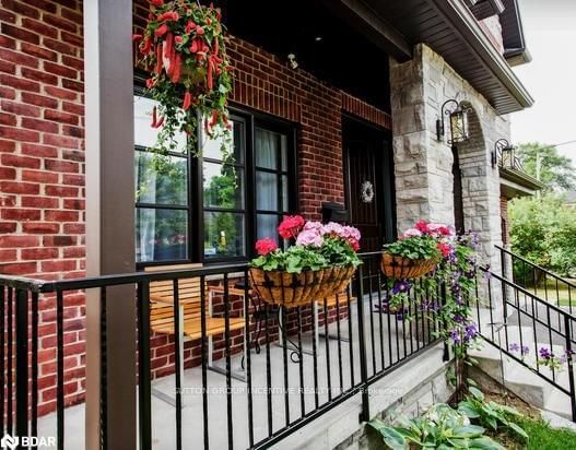 1 Dustan Cres, Toronto, M4J 4G4 | Image 2