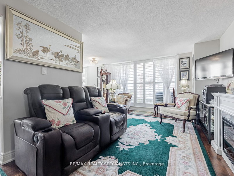 1108 - 410 Mclevin Ave, Toronto, M1B 5J5 | Image 3