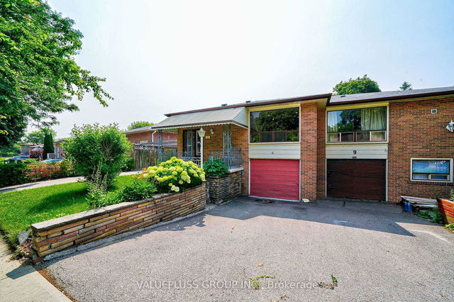 11 Earlthorpe Crescent