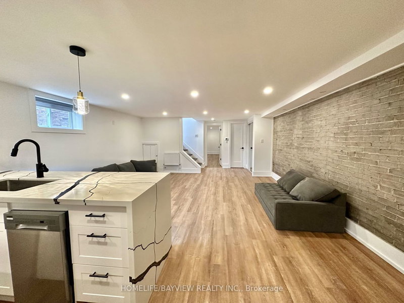 Lower - 43 Wineva Ave, Toronto, M4E 2T1 | Image 2