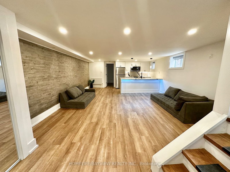 Lower - 43 Wineva Ave, Toronto, M4E 2T1 | Image 3