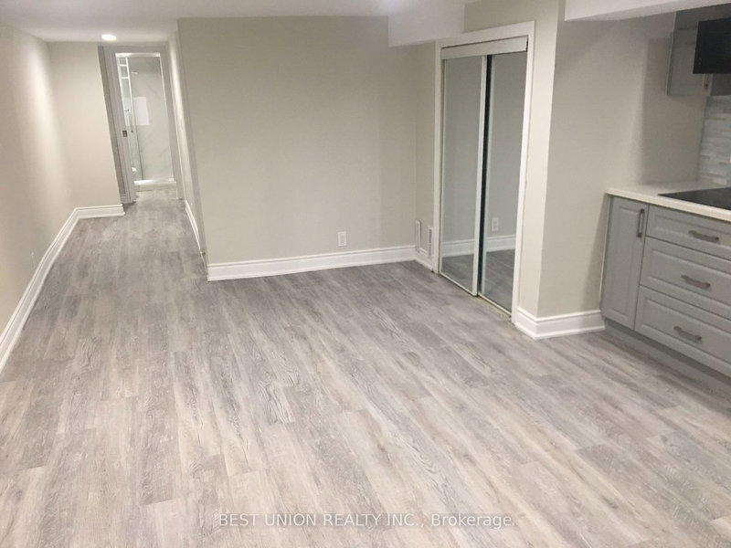 Lower - 108 Jones Ave, Toronto, M4M 2Z8 | Image 2