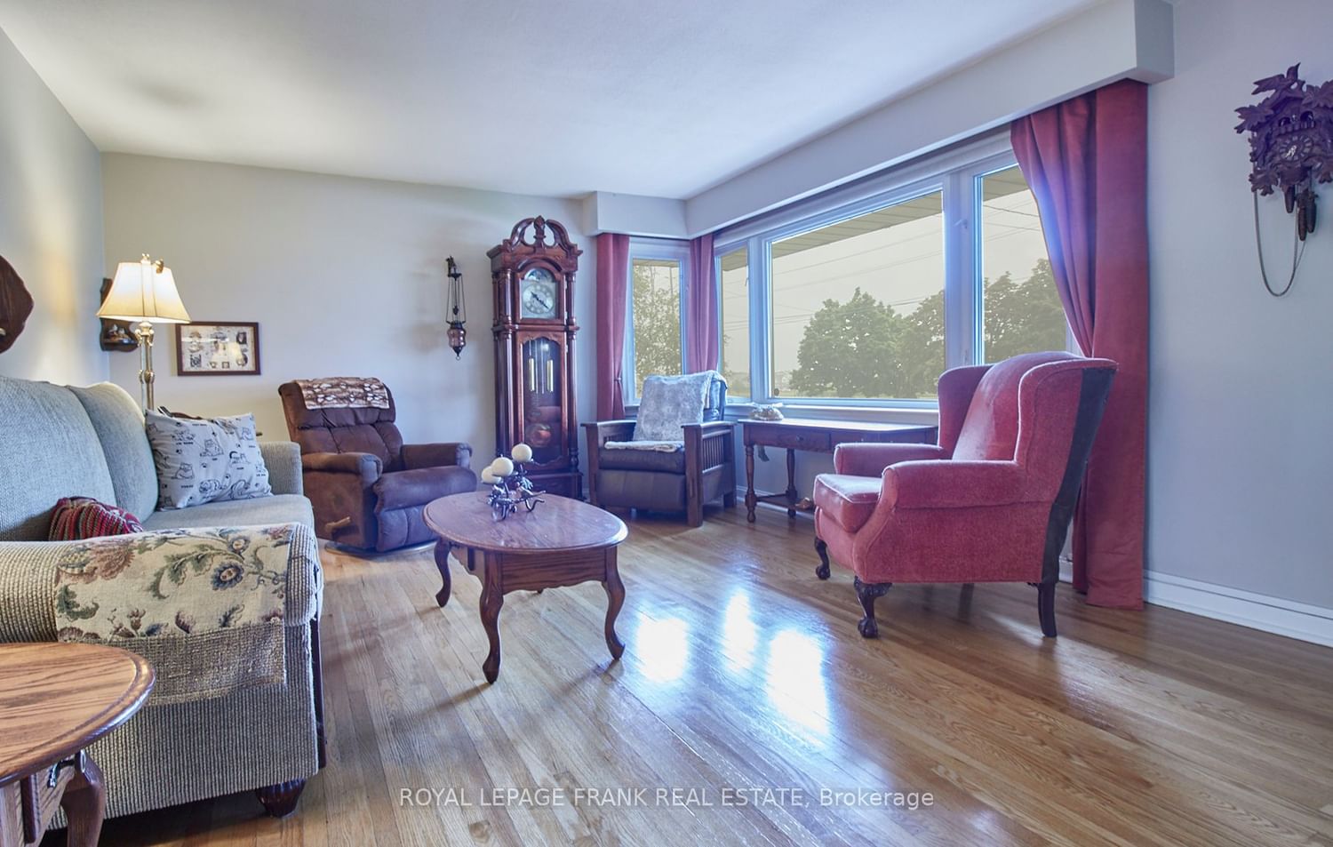 Listing Image 7
