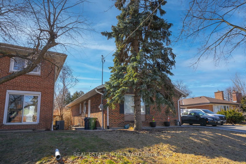 Lower - 4 Moorecroft Cres, Toronto, M1K 3V1 | Image 3