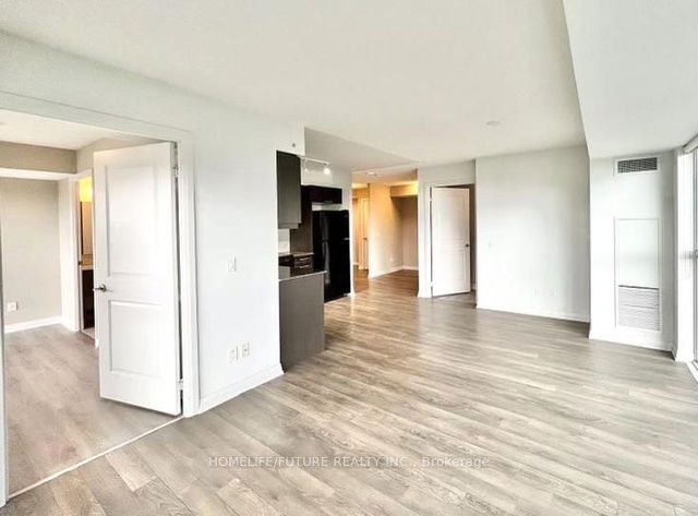 1902 - 30 Meadowglen Place