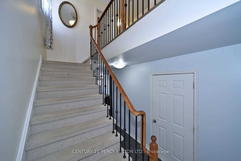 2Br - 65 Aldonschool Crt, Ajax, L1S 0C5 | Image 2