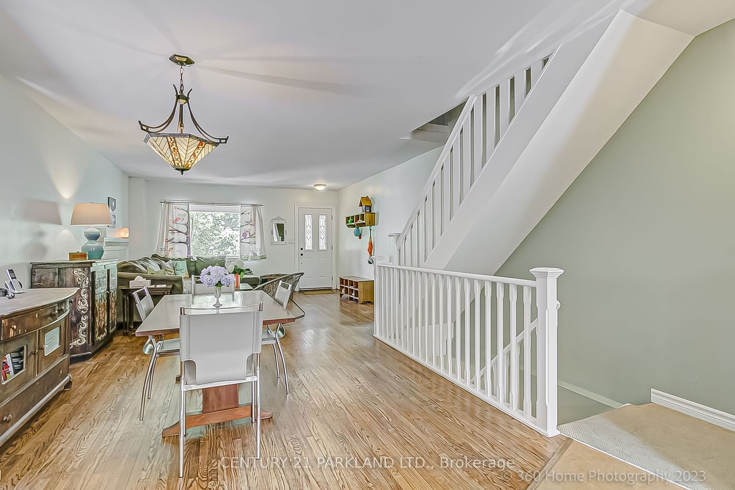 Listing Image 7