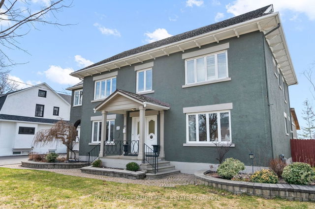 452 Simcoe Street