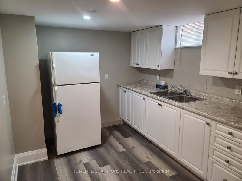 462 Loring St W, Oshawa, L1H 6K8 | Image 2