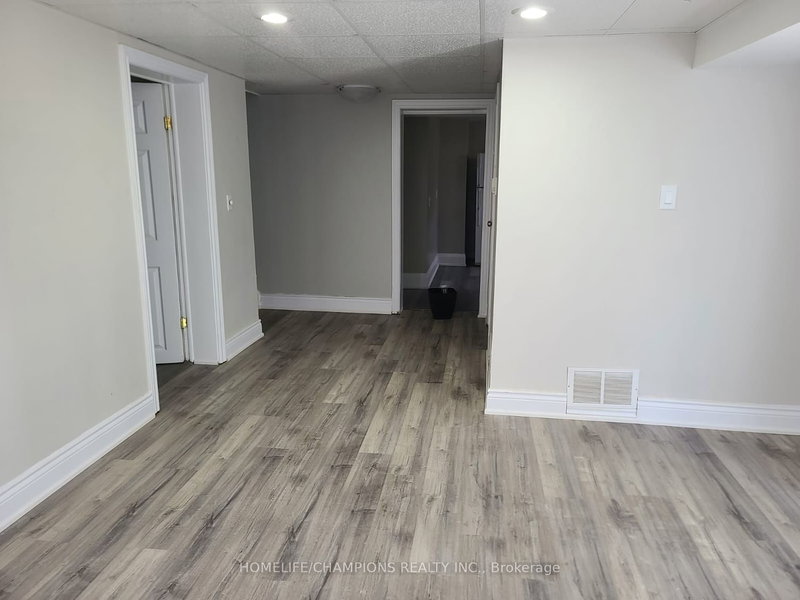 462 Loring St W, Oshawa, L1H 6K8 | Image 3