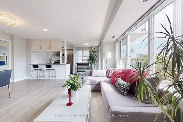 1002 - 190 Borough Drive