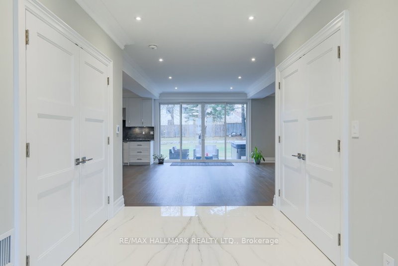 18 Windy Ridge Dr, Toronto, M1M 1H5 | Image 3