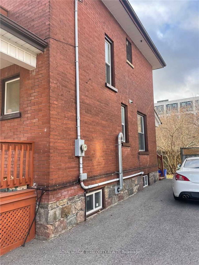 48 Drew Street