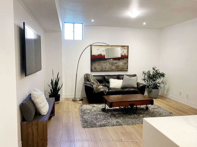 lower - 86 Brabin Circle