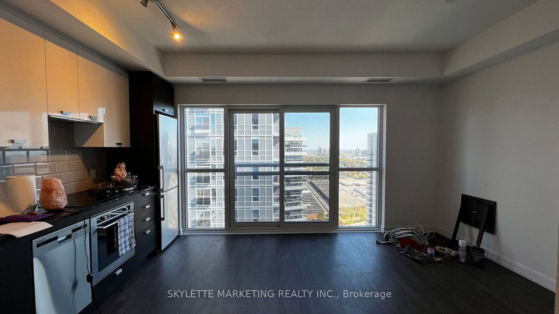 3017 - 275 Village Green Sq, Toronto, M1S 0L8 | Image 2