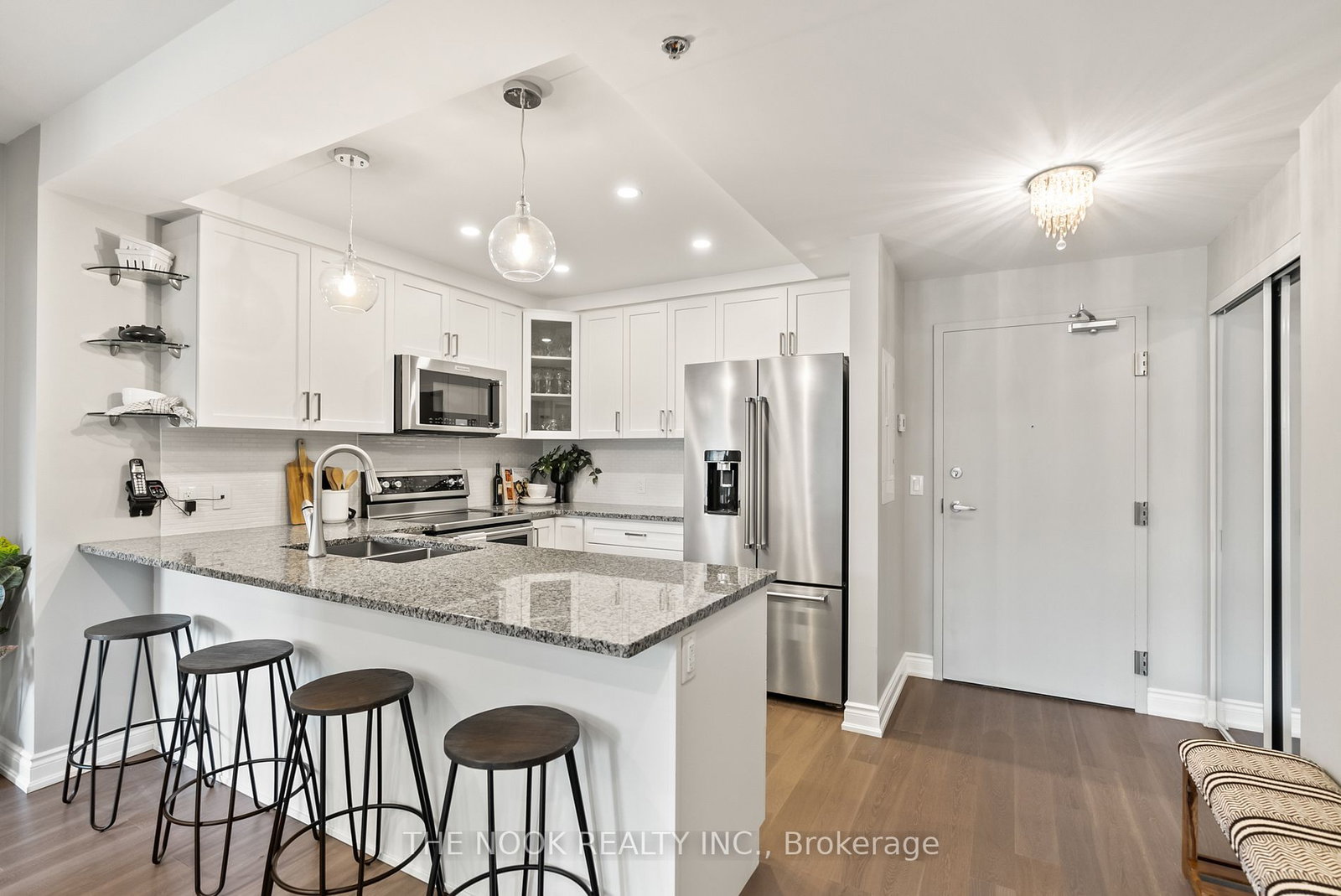 Listing Image 7