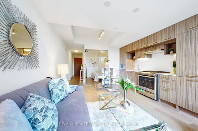 511 - 1331 Queen Street