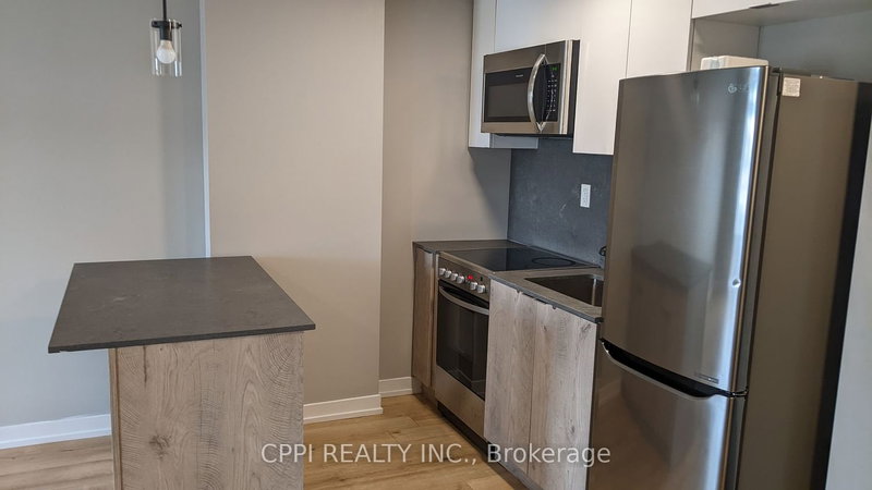 401 - 70 King St E, Oshawa, L1H 0A2 | Image 2