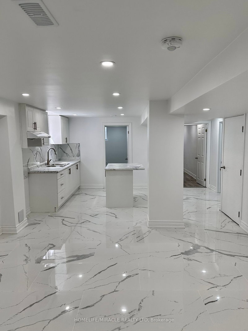 Lower - 62 Telegraph Dr, Whitby, L1P 1S3 | Image 2