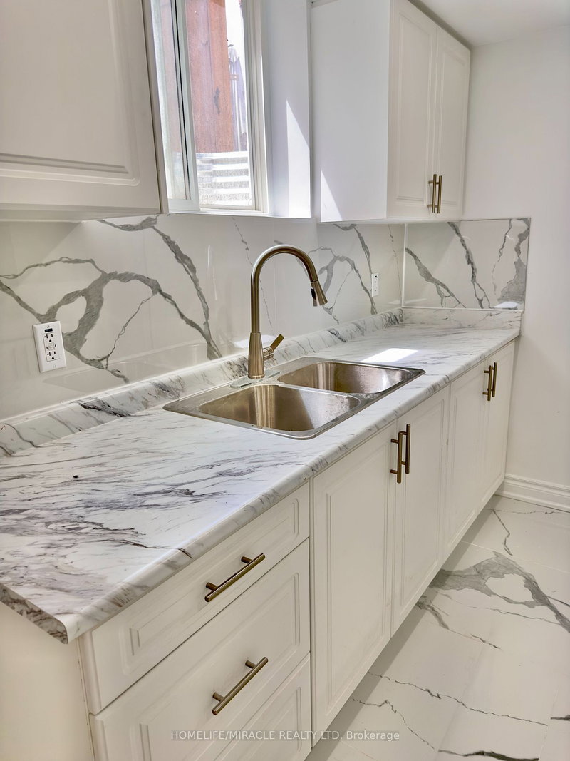 Lower - 62 Telegraph Dr, Whitby, L1P 1S3 | Image 3