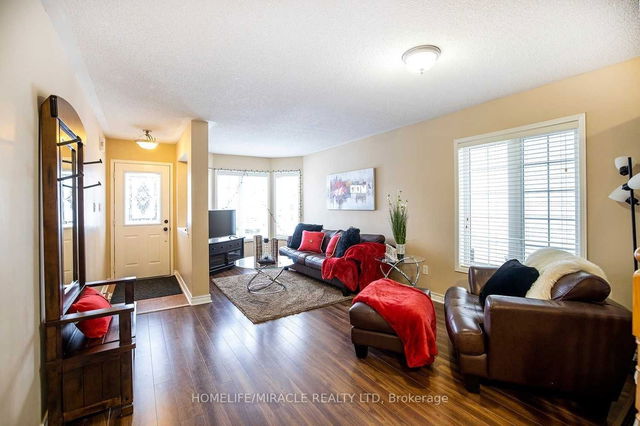 913 Taggart Crescent