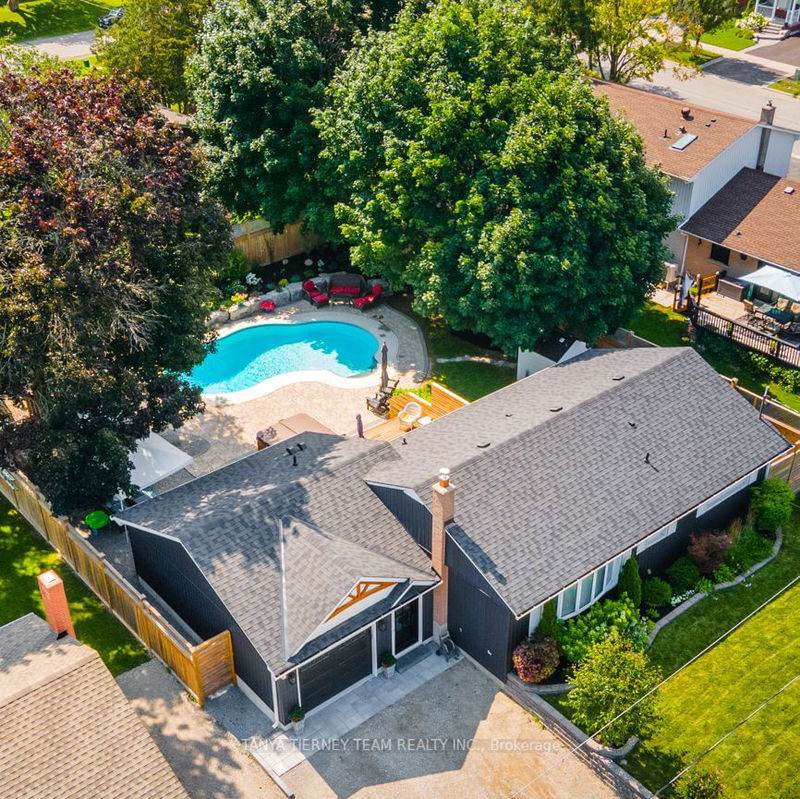54 Mitchell Ave, Whitby - Brooklin image-0-0