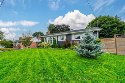 54 Mitchell Ave, Whitby - Brooklin image-0-3