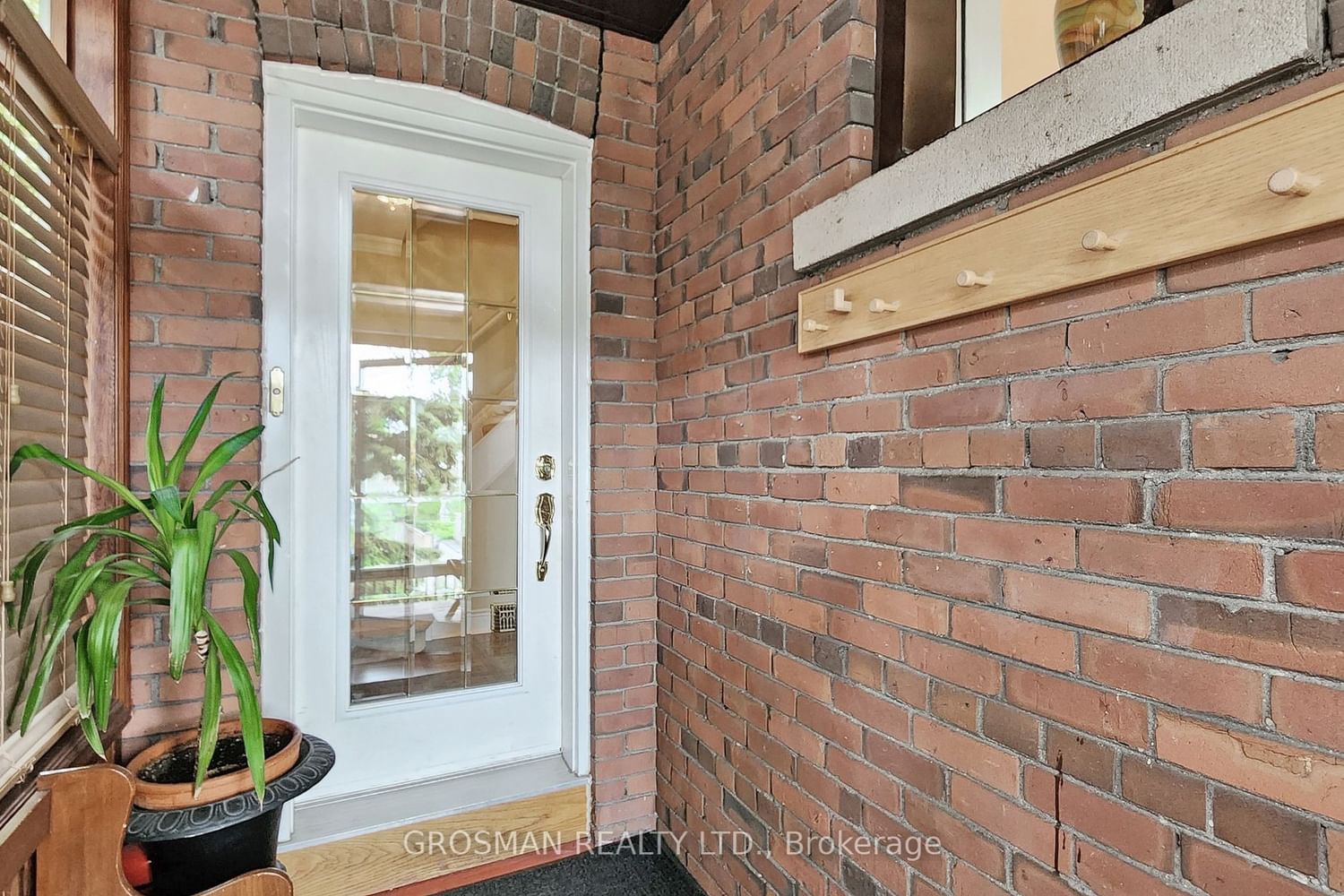 Semi-Detached House sold at 155 Glenmount Park Road, Toronto, The Beaches, M4E 2N3 - MLS: E6726656