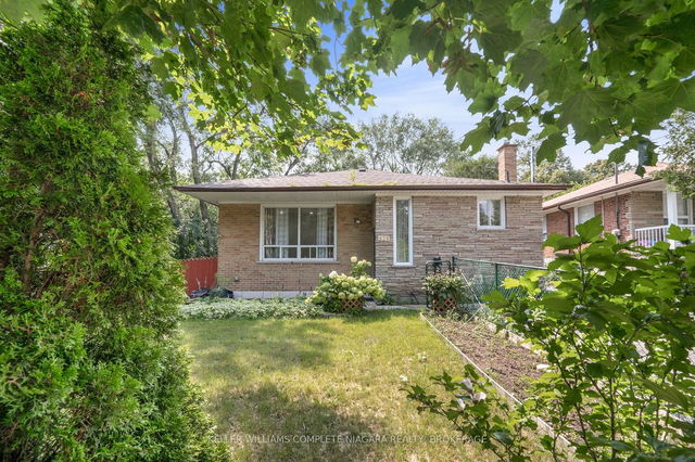 826 SCARBOROUGH GOLF CLU Road